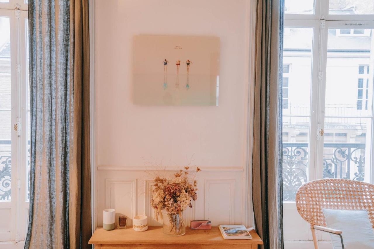 Chez Angèle
